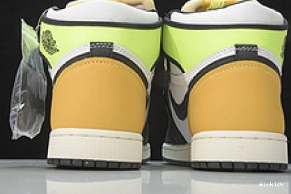 1 JORDAN GOLD OG “VOLT 555088-118 HIGH AIR 1124